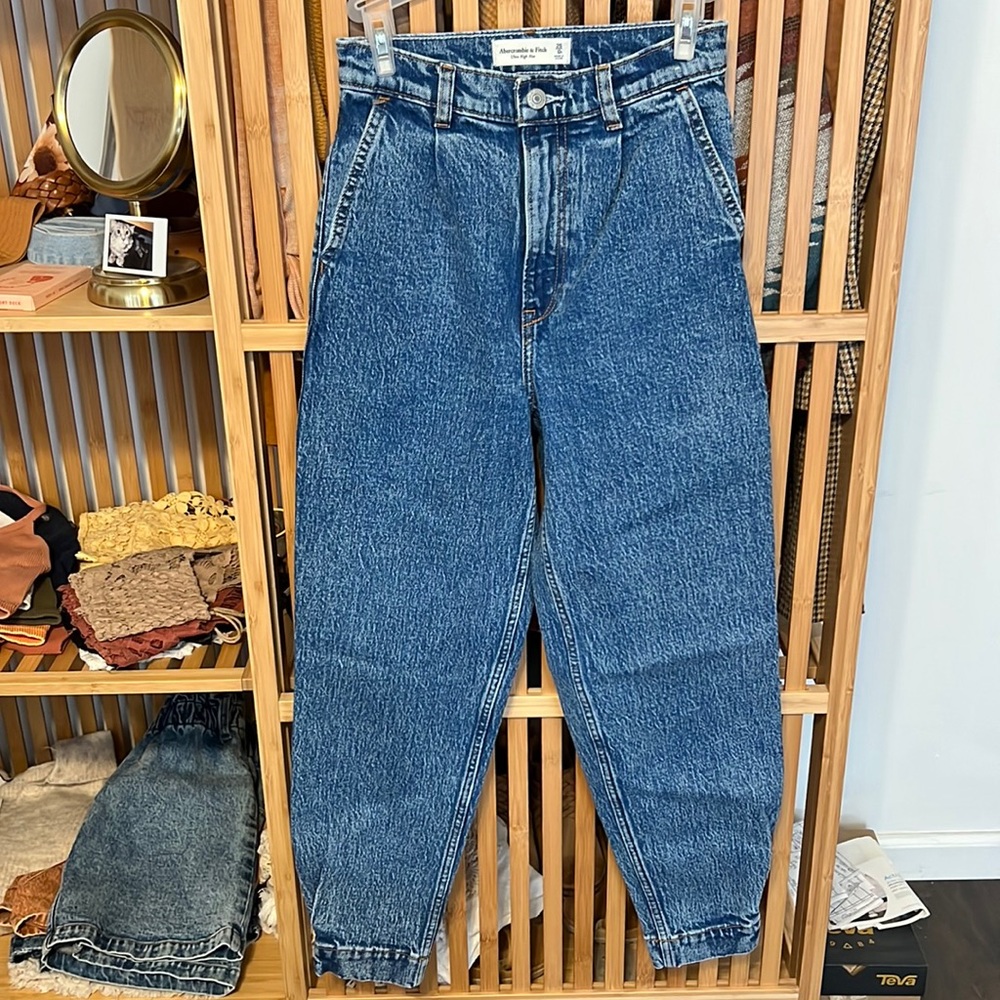 Abercrombie ultra high rise vintage look jeans